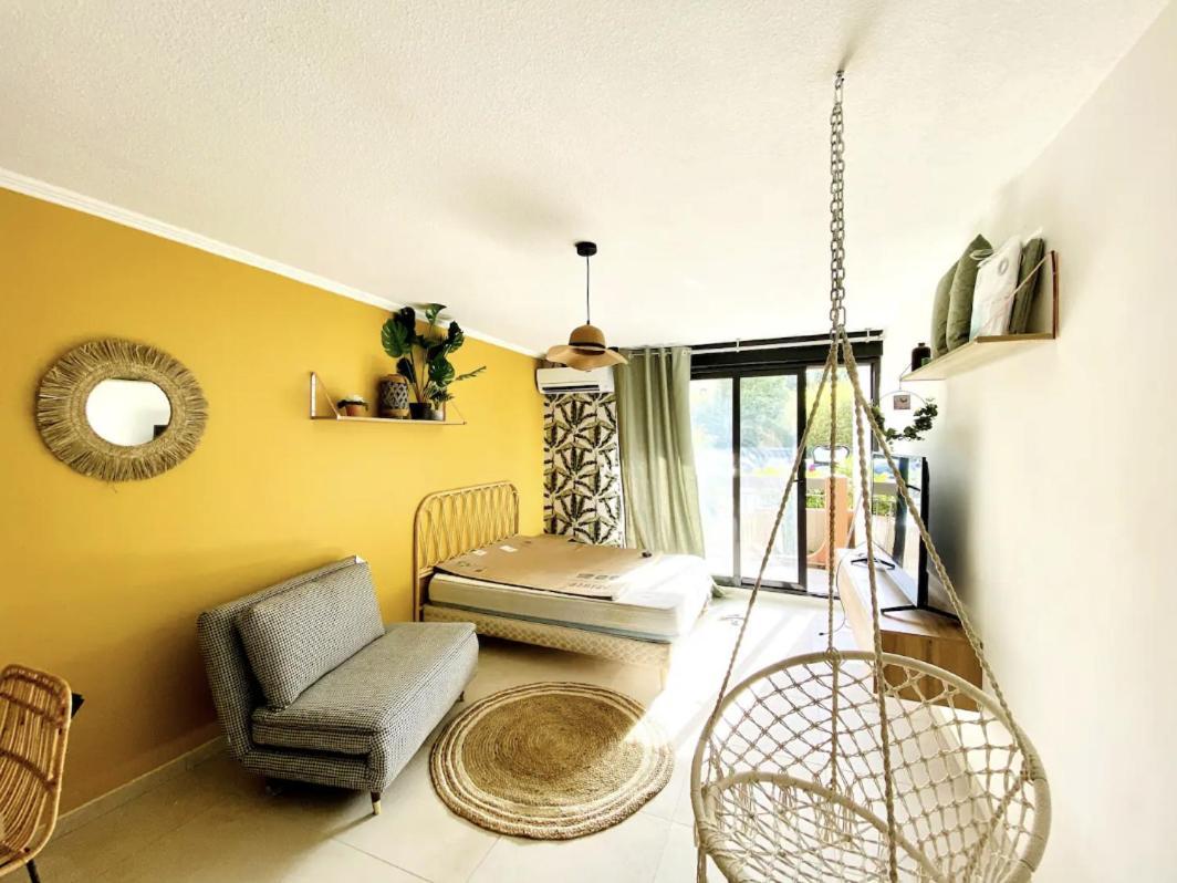 Studio Terrasse & Parking Gratuit En Residence Nîmes Exterior foto